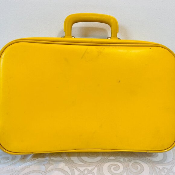 (3) VNTG 1983 Care Bears:Yellow Suitcase + 6" Plush Cheer & Funshine(Match Case) - Picture 6 of 8